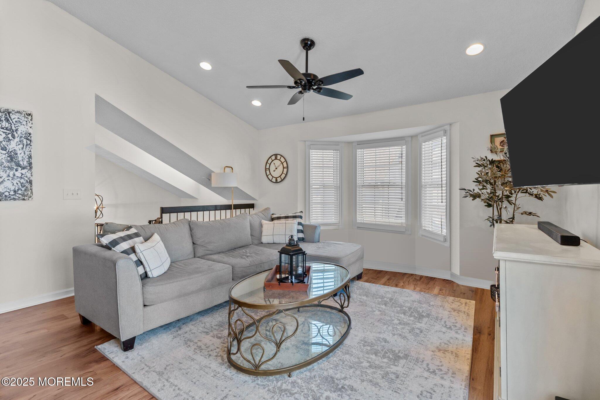 32 Tulip Lane, Freehold, New Jersey image 10