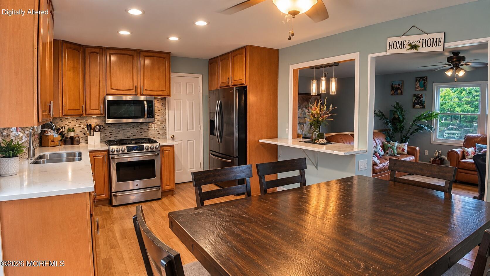 1055 Farmingdale Road
