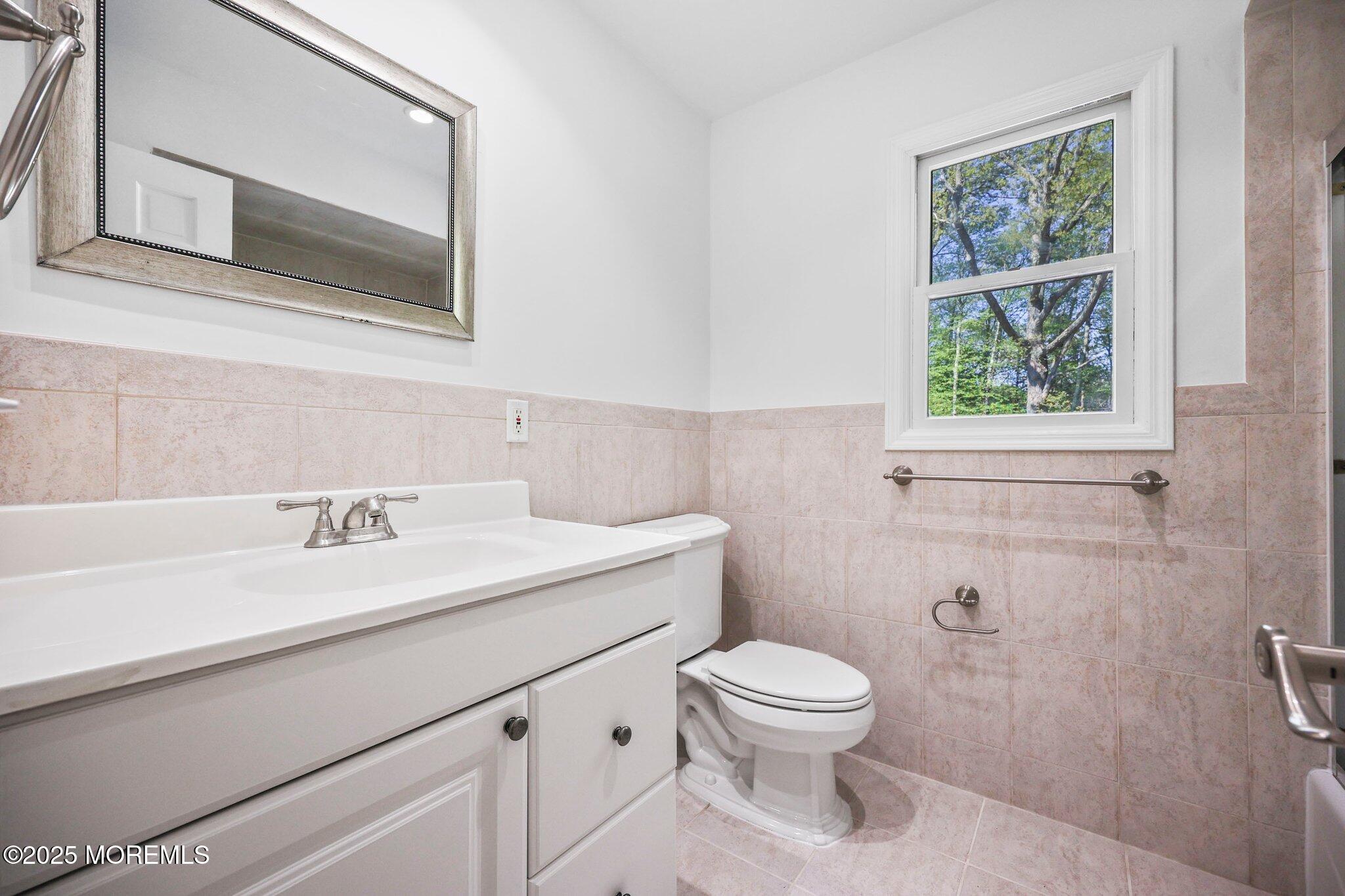 2338 Ramshorn Drive, Allenwood, New Jersey image 31