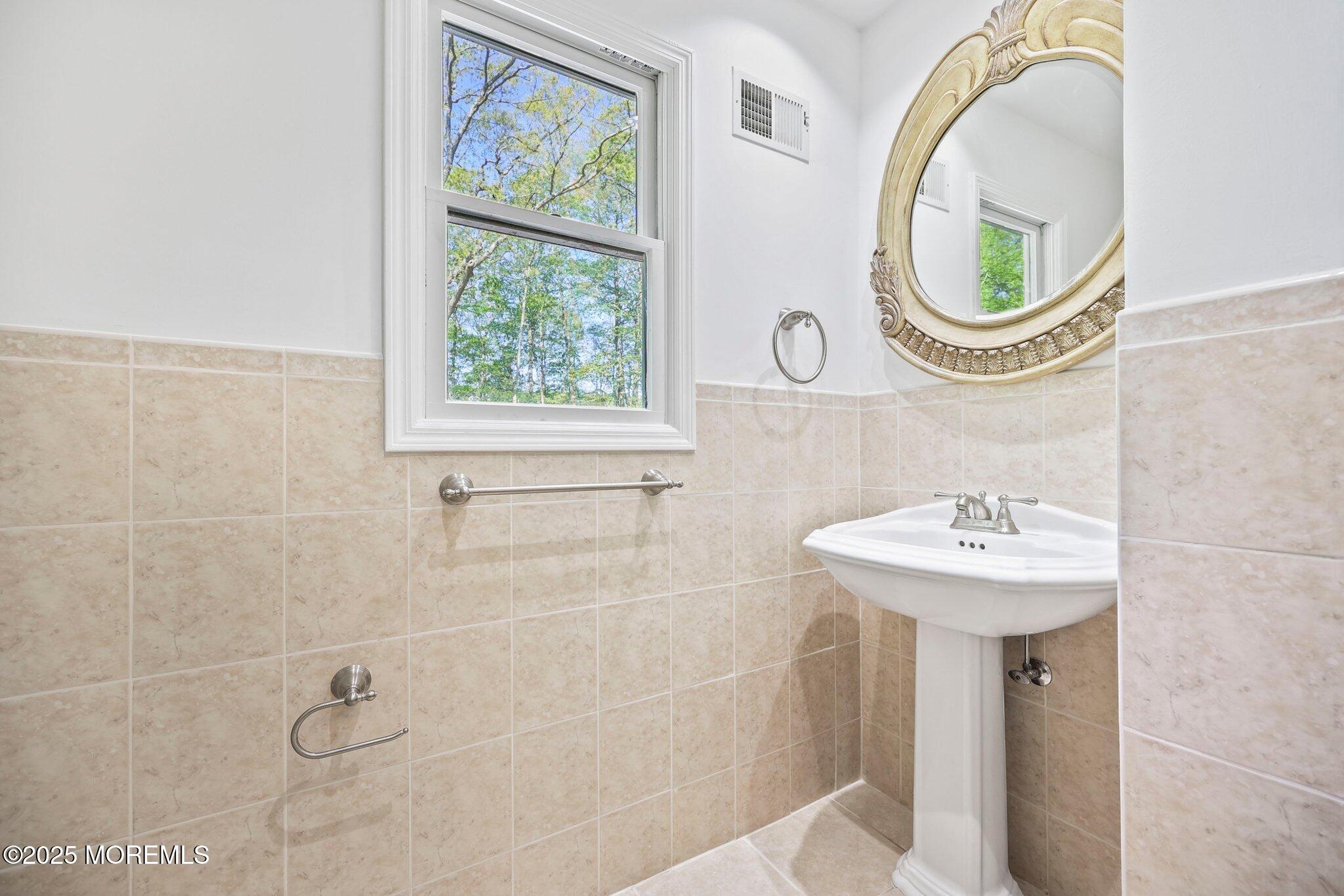 2338 Ramshorn Drive, Allenwood, New Jersey image 27