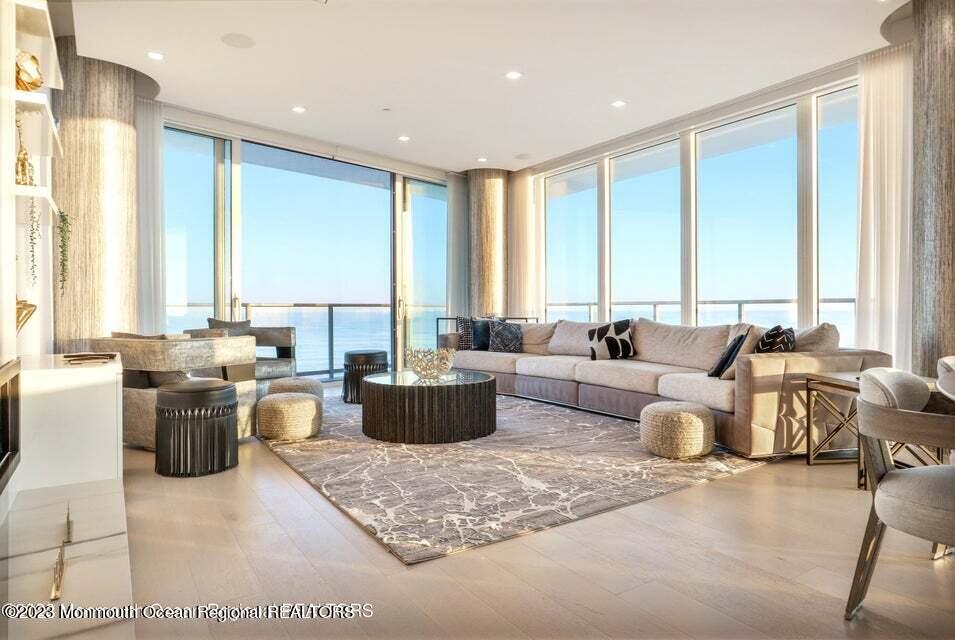 1101 Ocean Avenue N 902