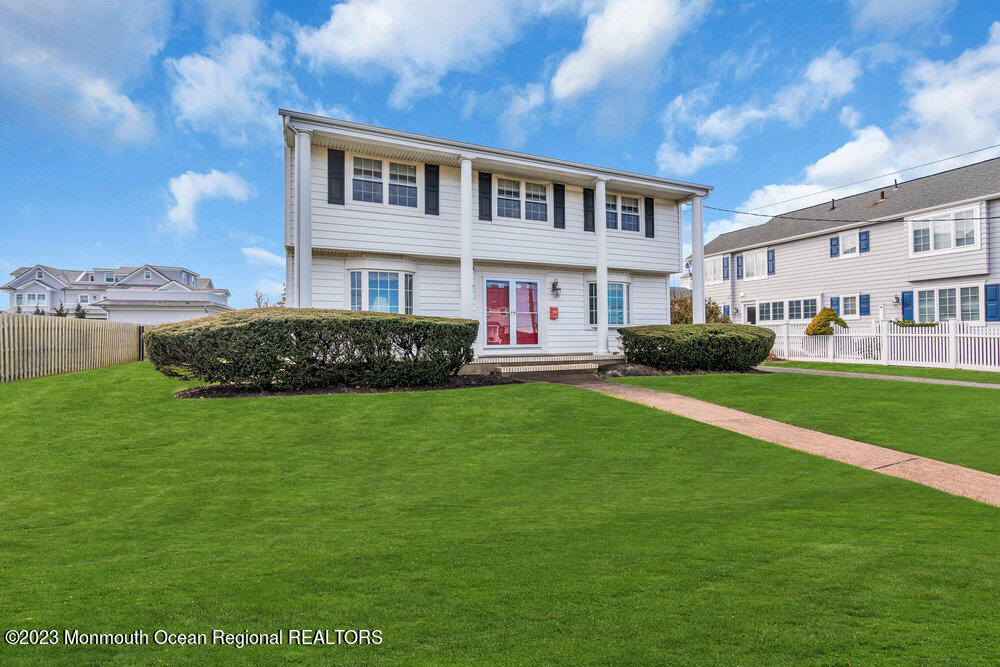 7 Howell Avenue