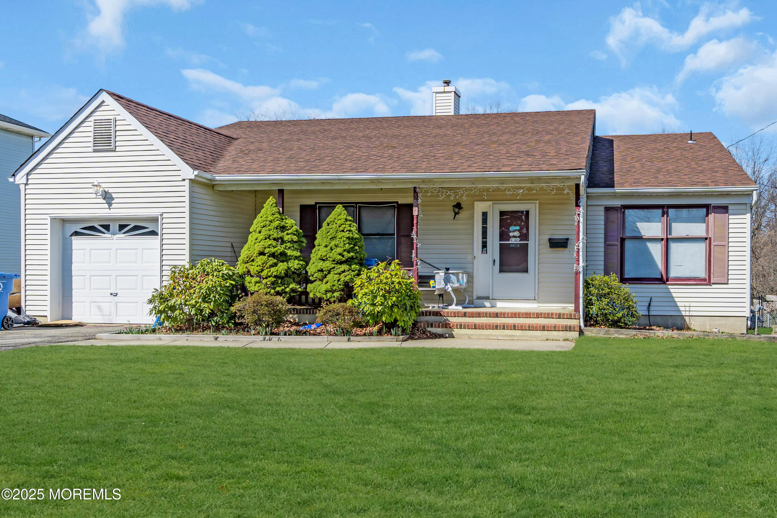 501 Leonardville Road, Belford, New Jersey image 1