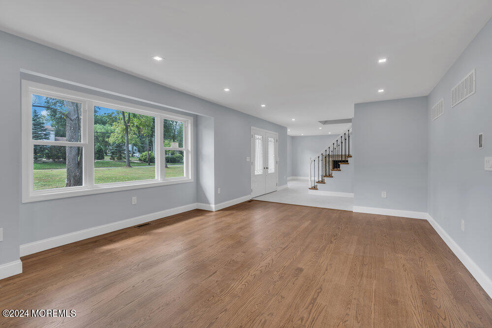 166 Montrose Road