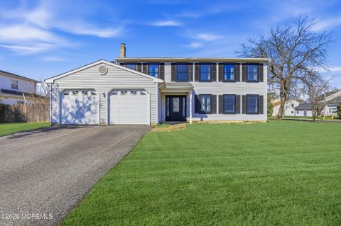 Homes For Sale - 116 Reflection Road<br/> Toms River, NJ 08753