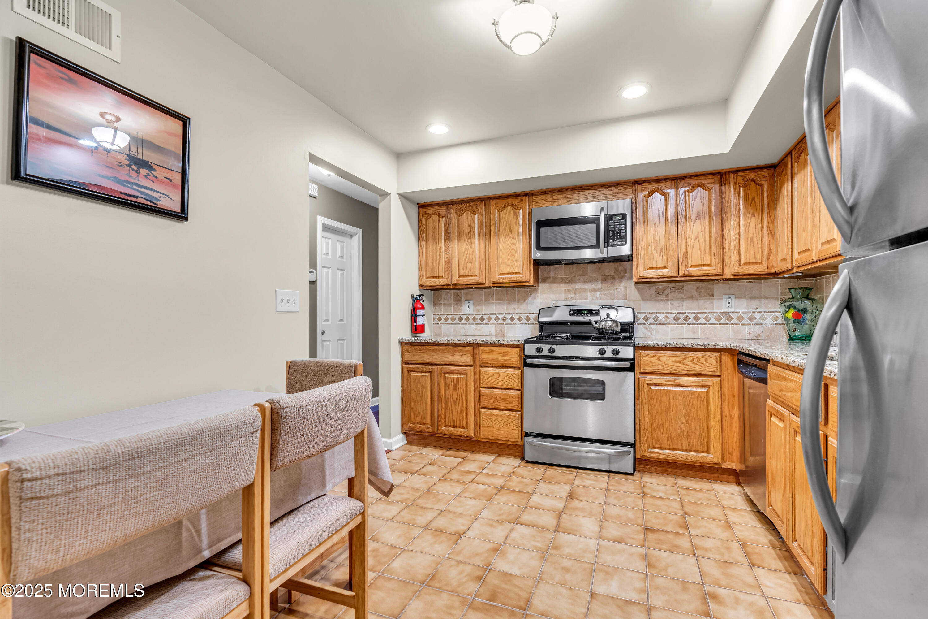 35 Knoll Court, Matawan, New Jersey image 19