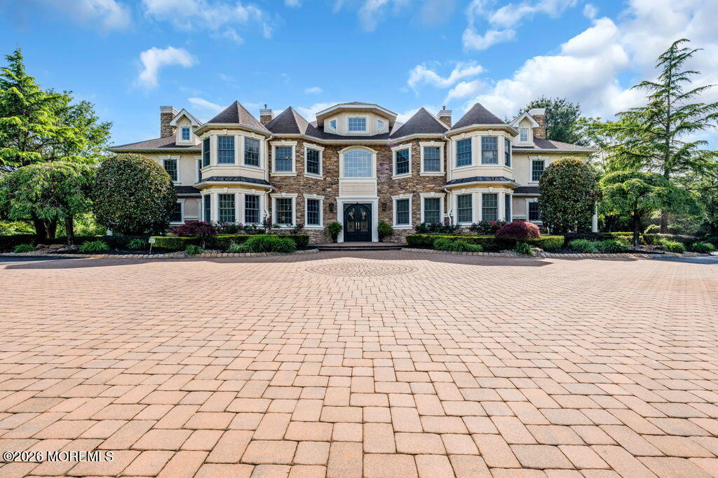 131 Montrose Road