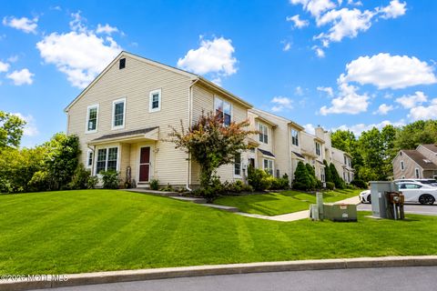 Condo For Sale - 44 Alameda Court<br/> Eatontown, NJ 07724