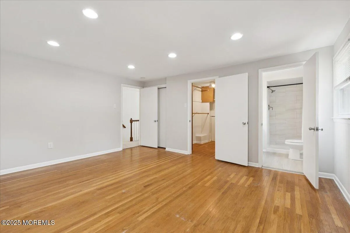 Cherry Hill, New Jersey 08003, United States, 4 Bedrooms Bedrooms, ,3 BathroomsBathrooms,Residential,Pending,152774