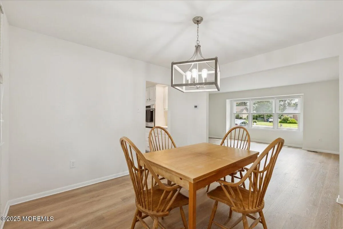 Cherry Hill, New Jersey 08003, United States, 4 Bedrooms Bedrooms, ,3 BathroomsBathrooms,Residential,Pending,152774