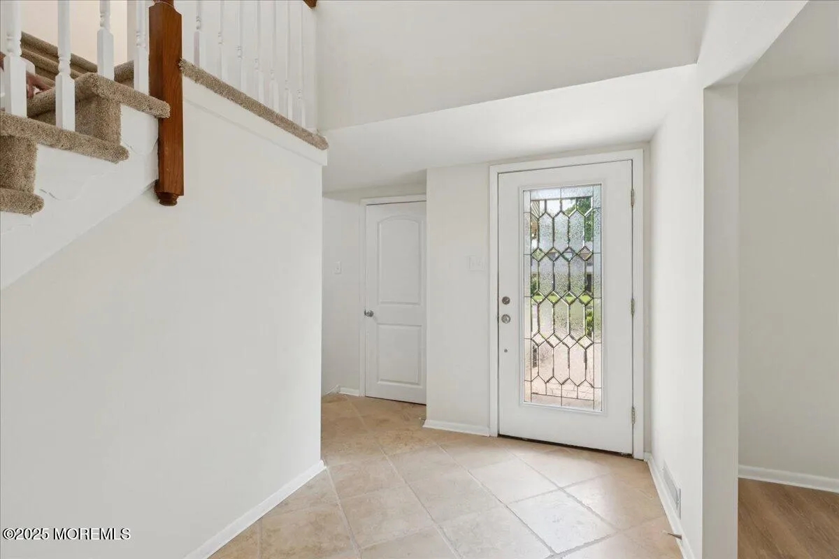 Cherry Hill, New Jersey 08003, United States, 4 Bedrooms Bedrooms, ,3 BathroomsBathrooms,Residential,Pending,152774