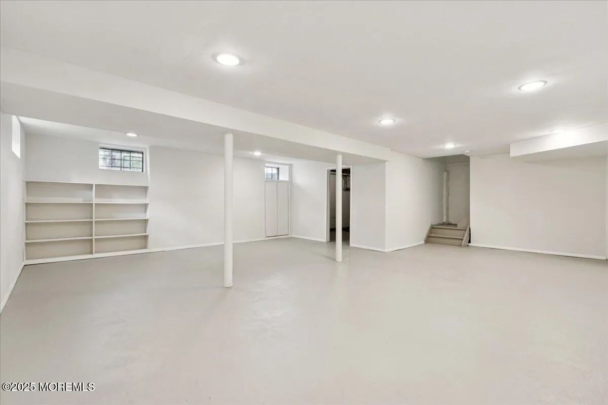 Cherry Hill, New Jersey 08003, United States, 4 Bedrooms Bedrooms, ,3 BathroomsBathrooms,Residential,Pending,152774