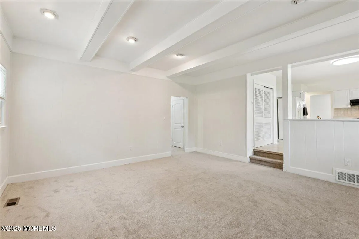 Cherry Hill, New Jersey 08003, United States, 4 Bedrooms Bedrooms, ,3 BathroomsBathrooms,Residential,Pending,152774