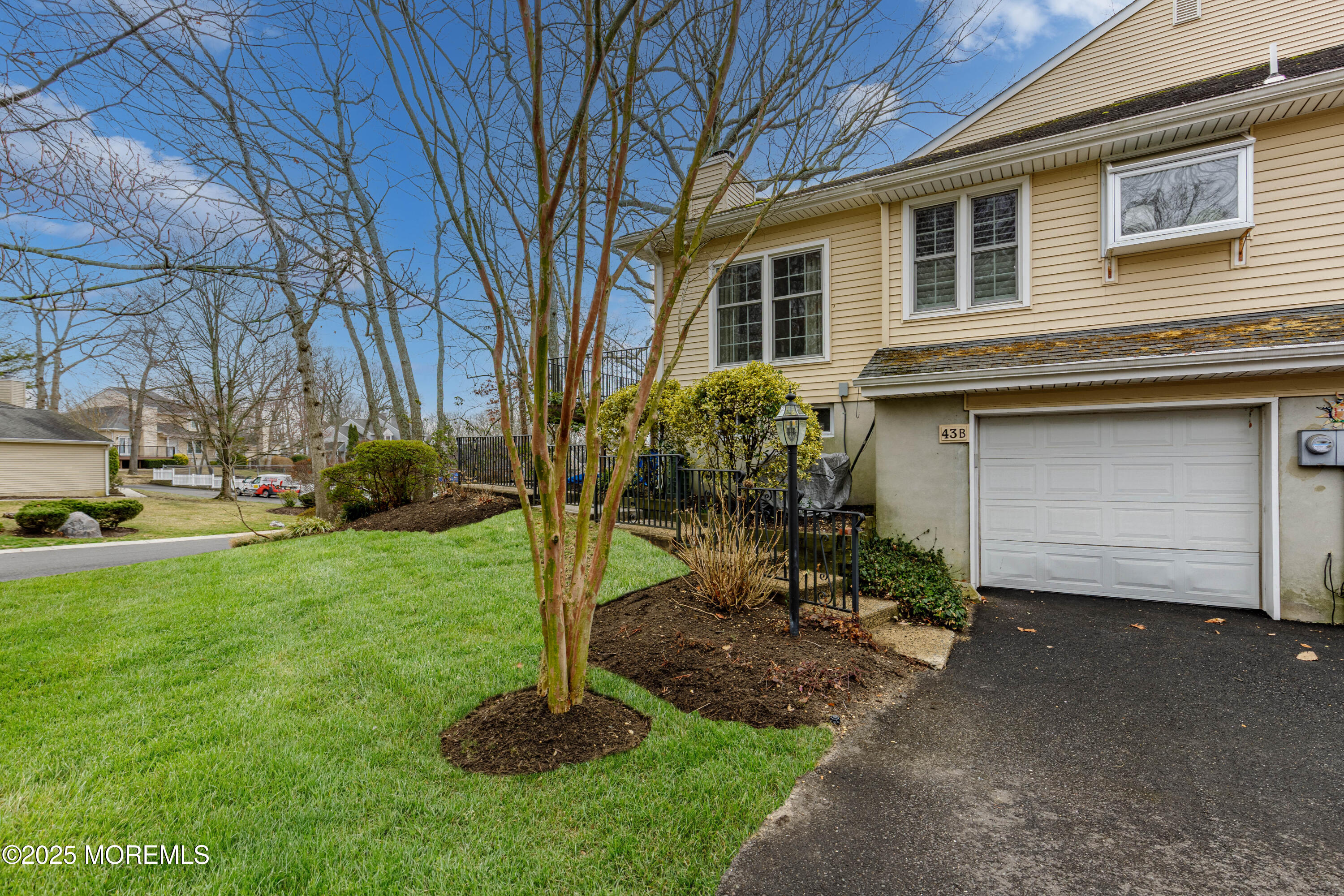 43 Oak Court #B, Brielle, New Jersey image 2