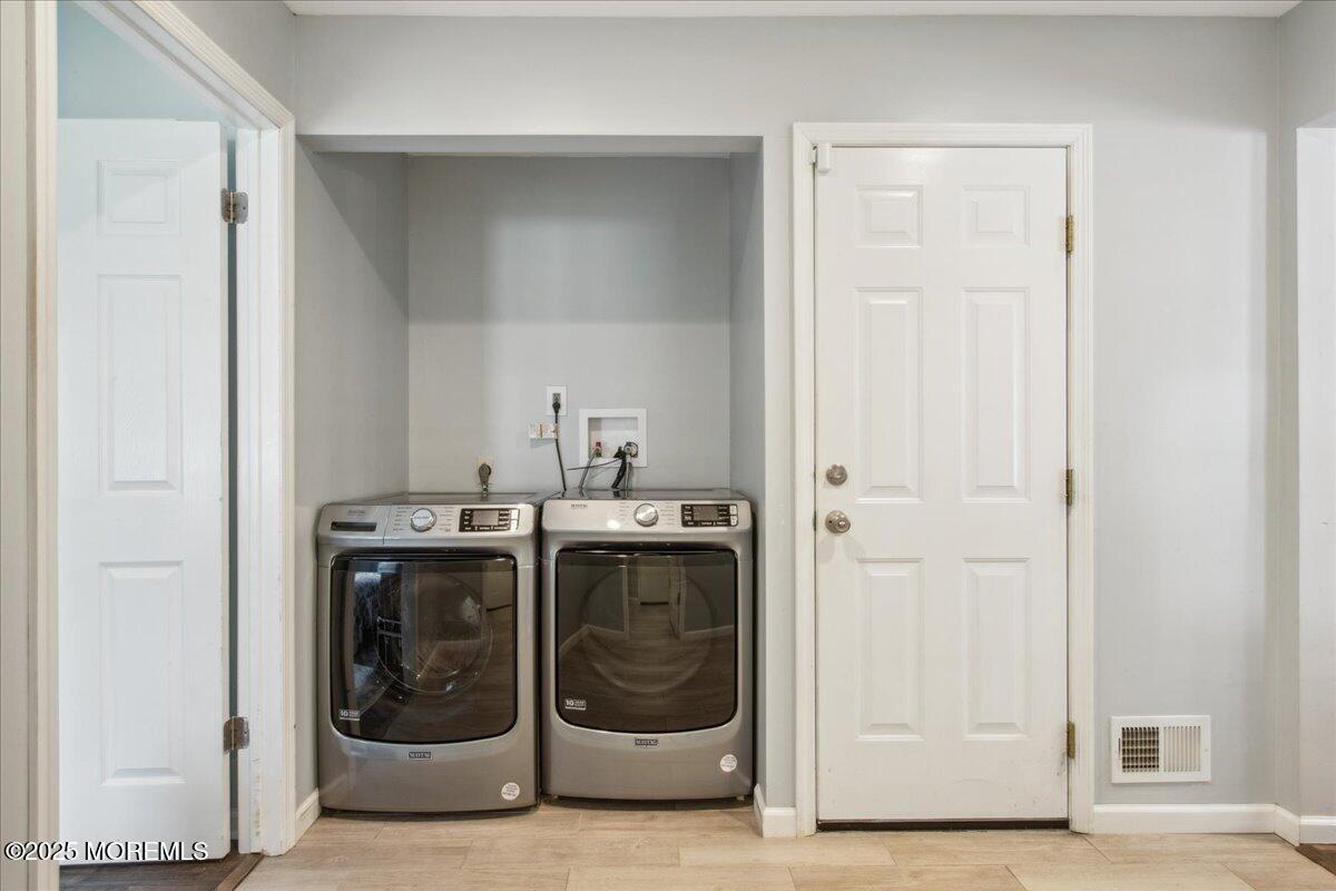 1 Truman Drive, Marlboro, New Jersey image 21