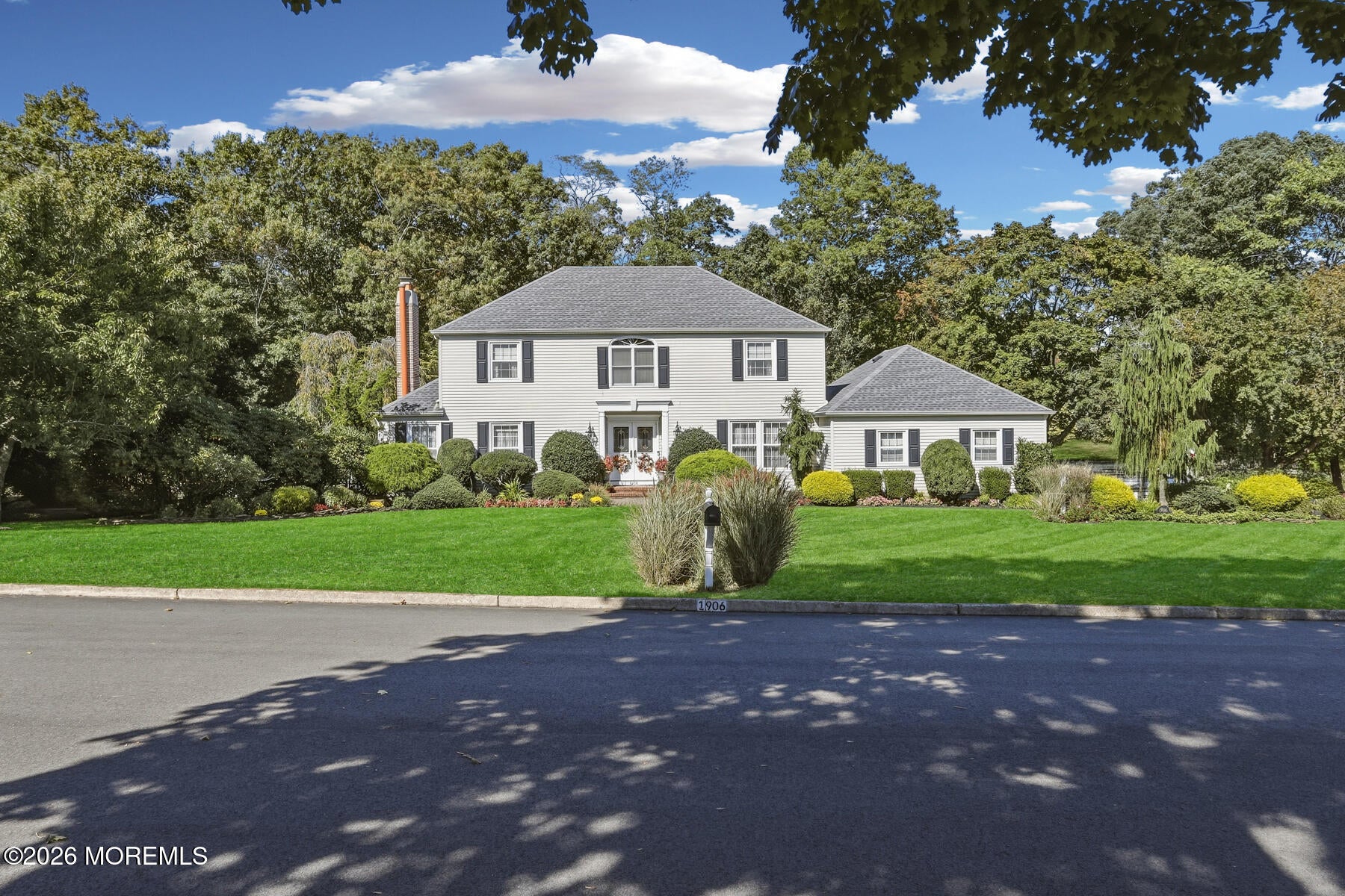 1906 Robin Hood Drive