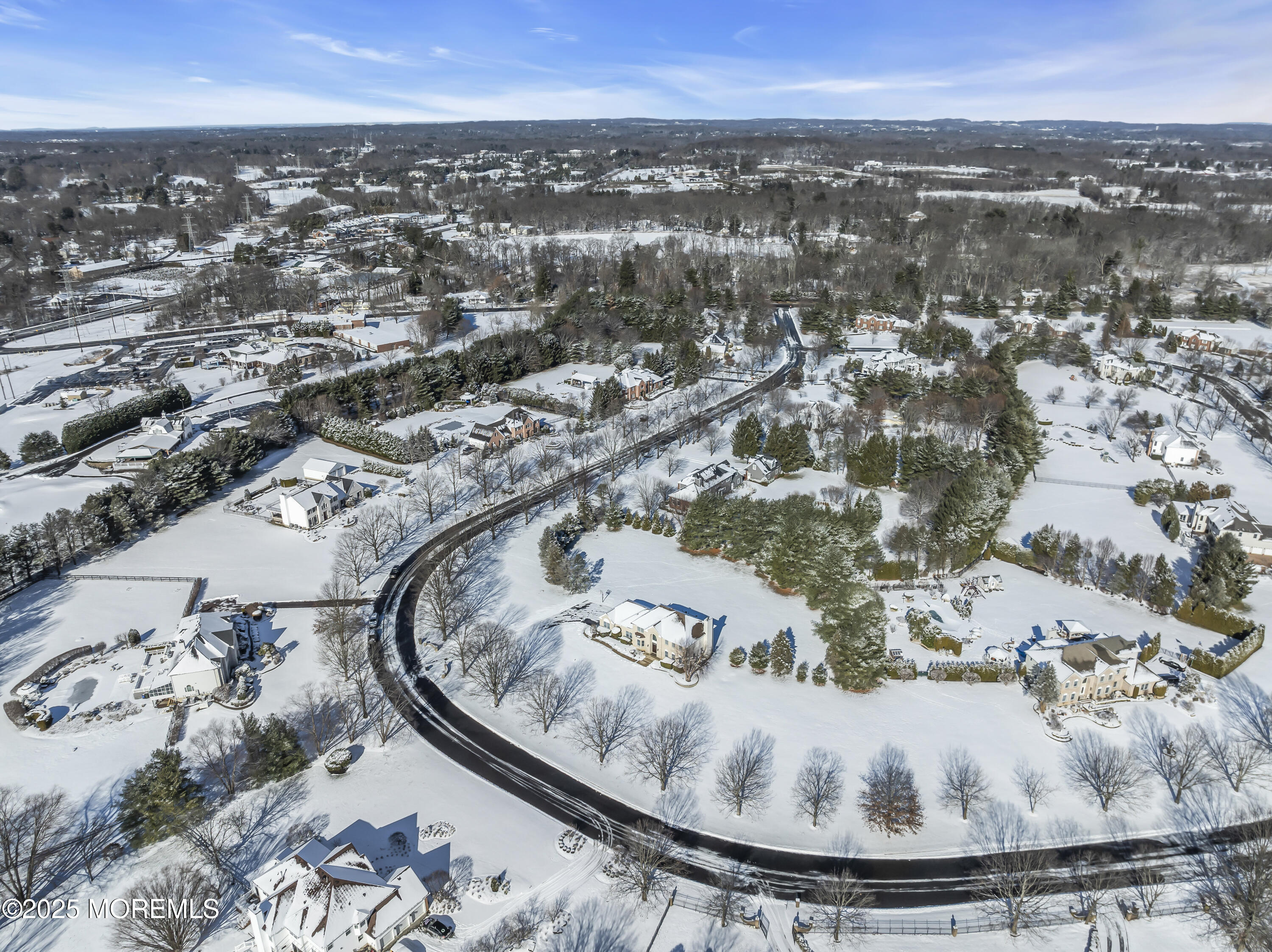 9 Twin Lakes Drive, Colts Neck, New Jersey image 9