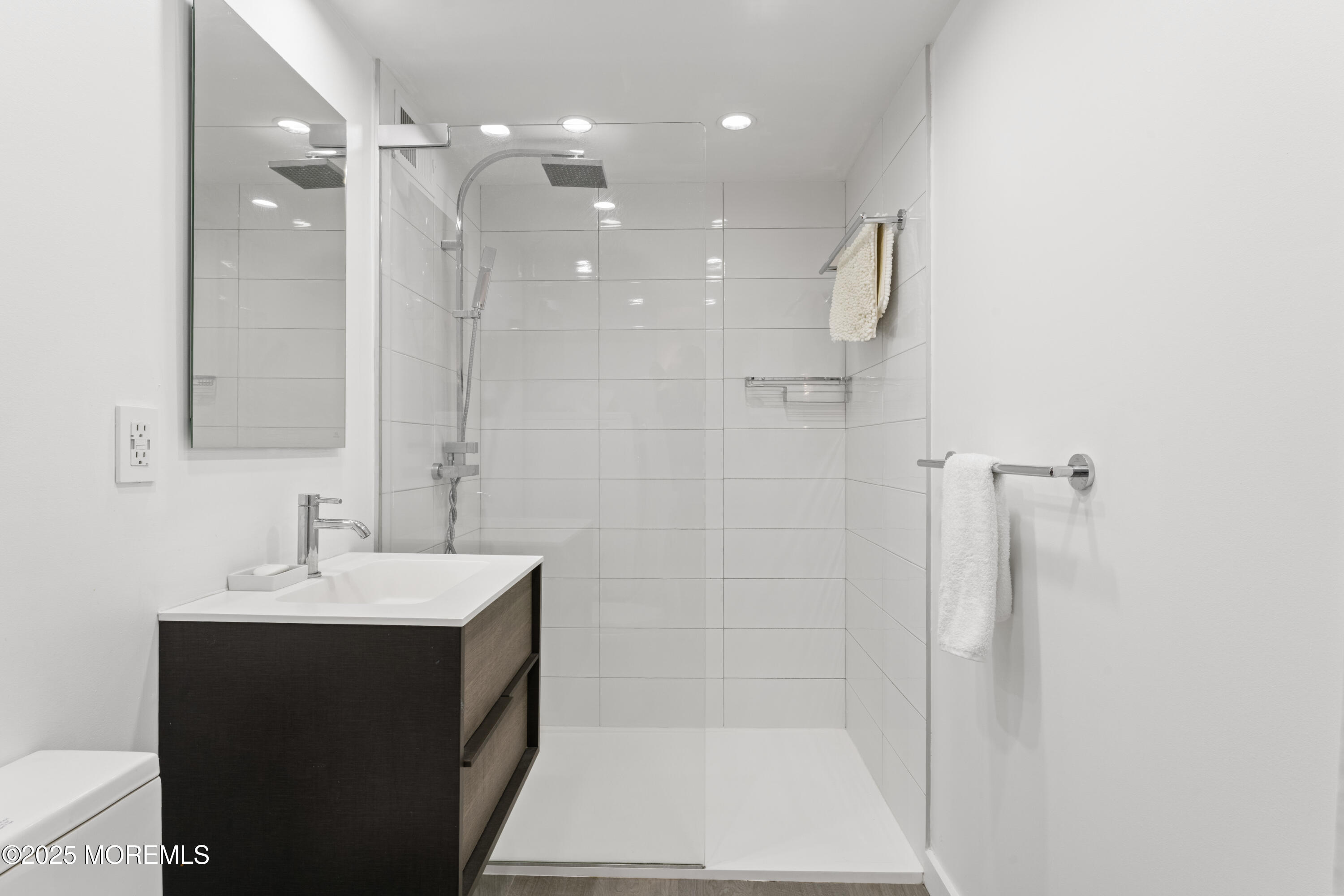 138 Bodman Place #5, Red Bank, New Jersey image 4