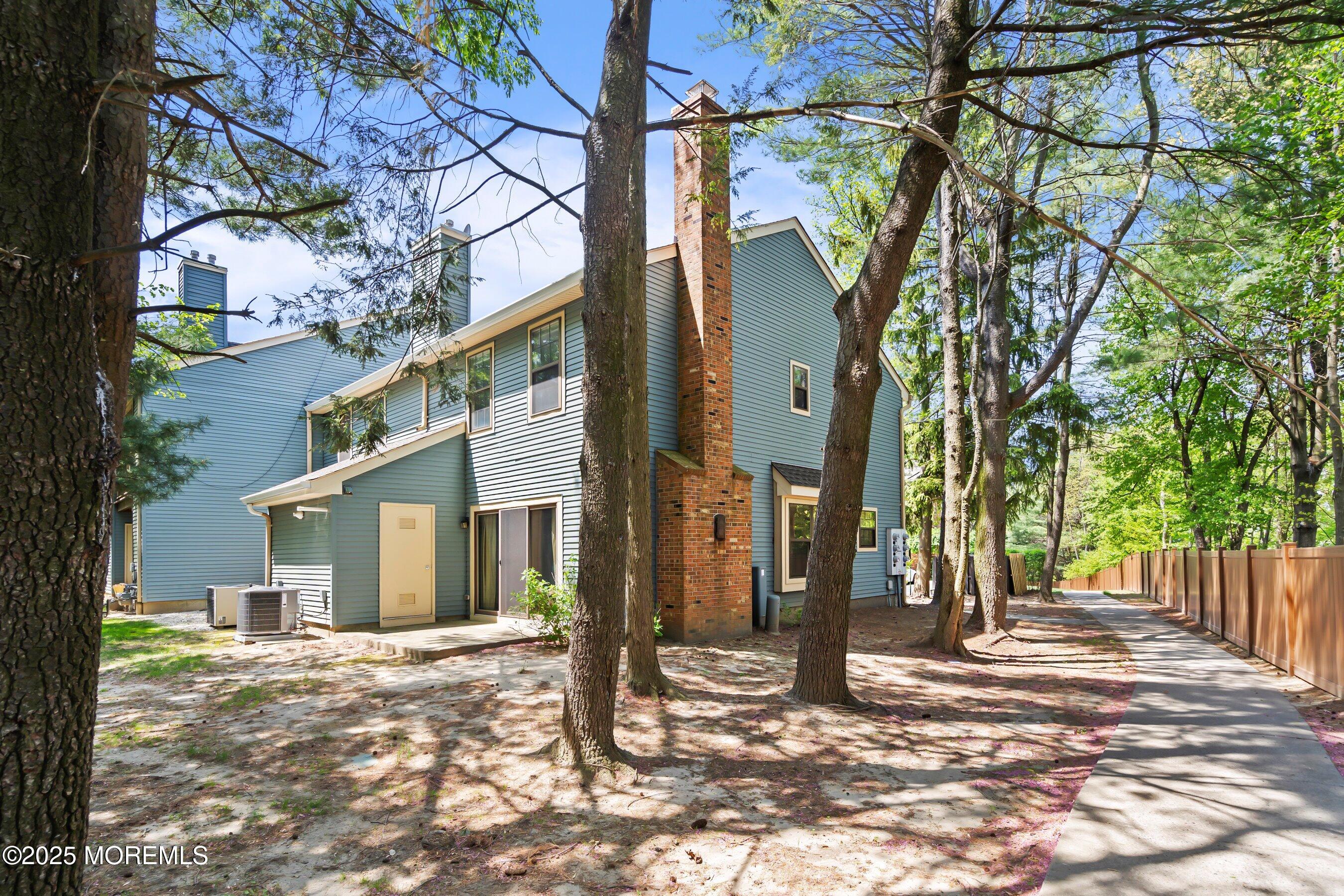107 Dundee Court, Aberdeen, New Jersey image 29
