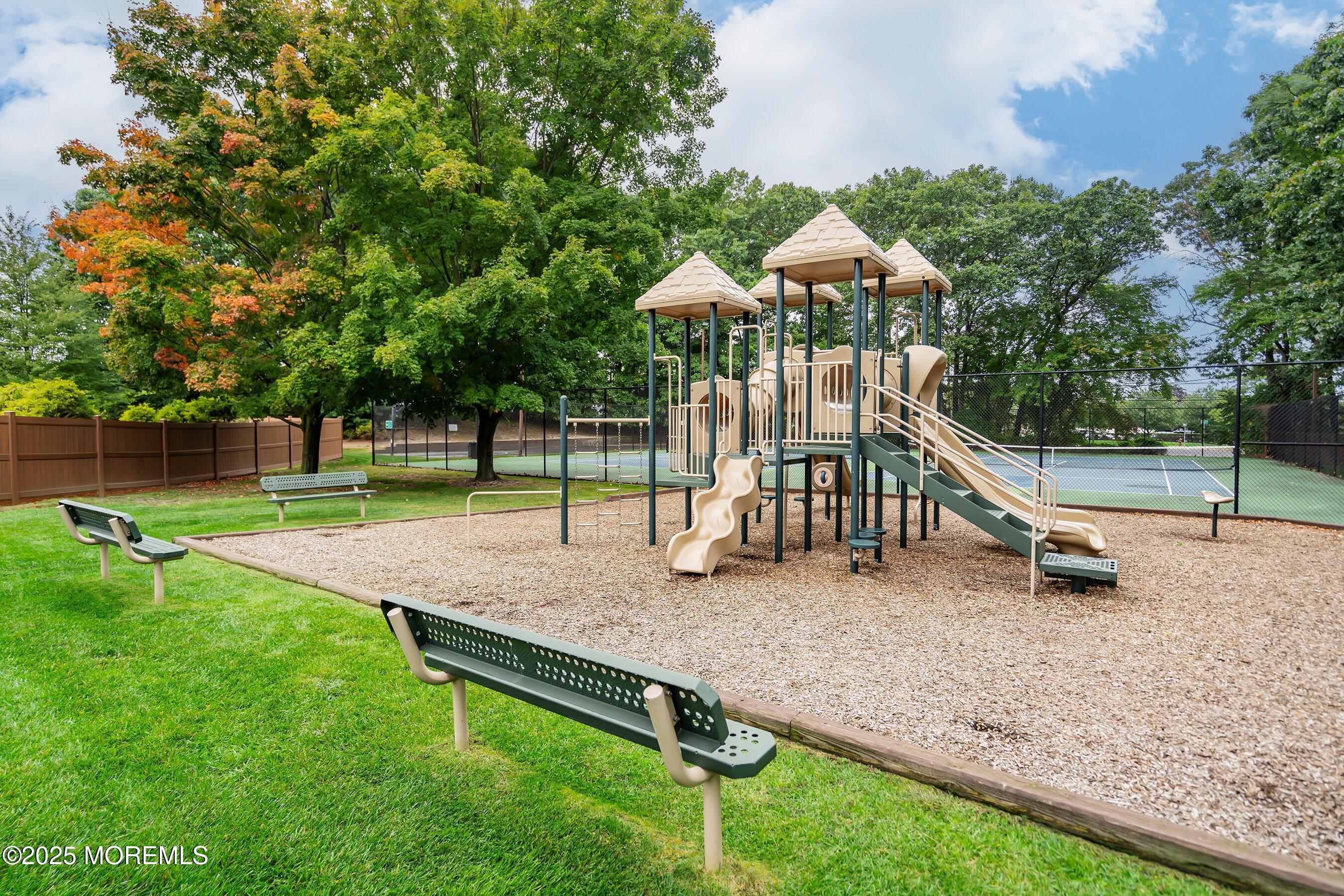 107 Dundee Court, Aberdeen, New Jersey image 34