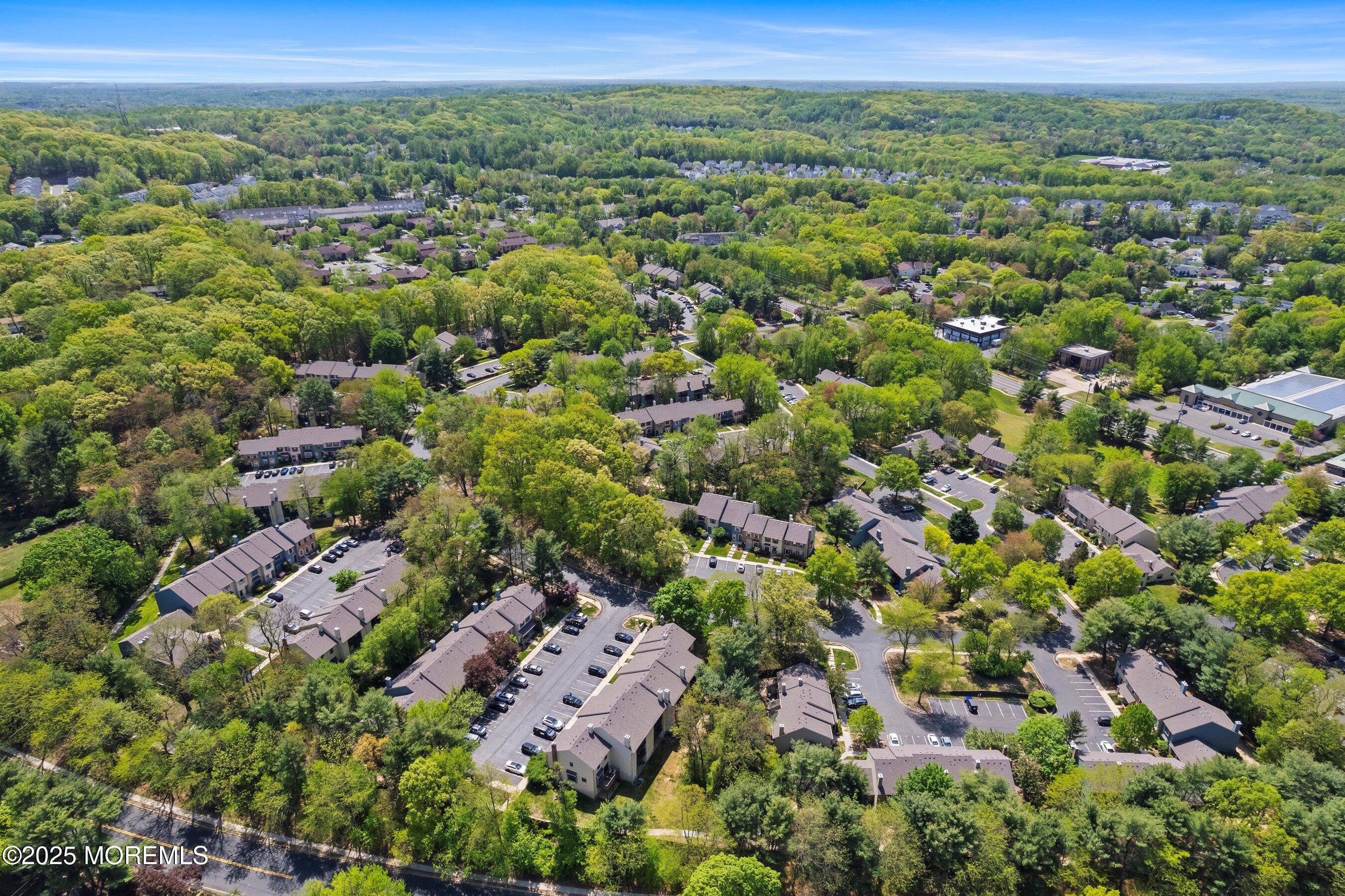 107 Dundee Court, Aberdeen, New Jersey image 38