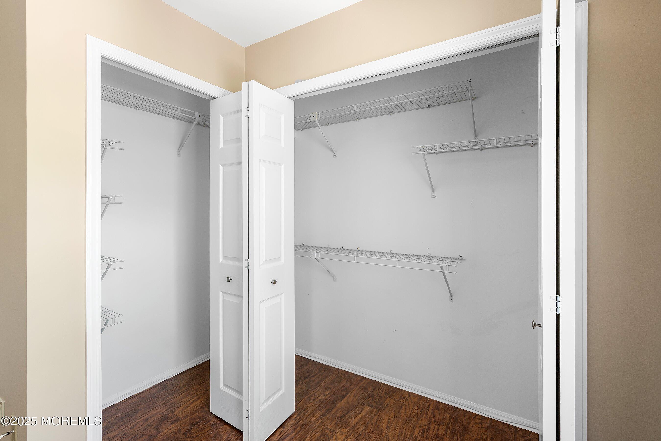 107 Dundee Court, Aberdeen, New Jersey image 20