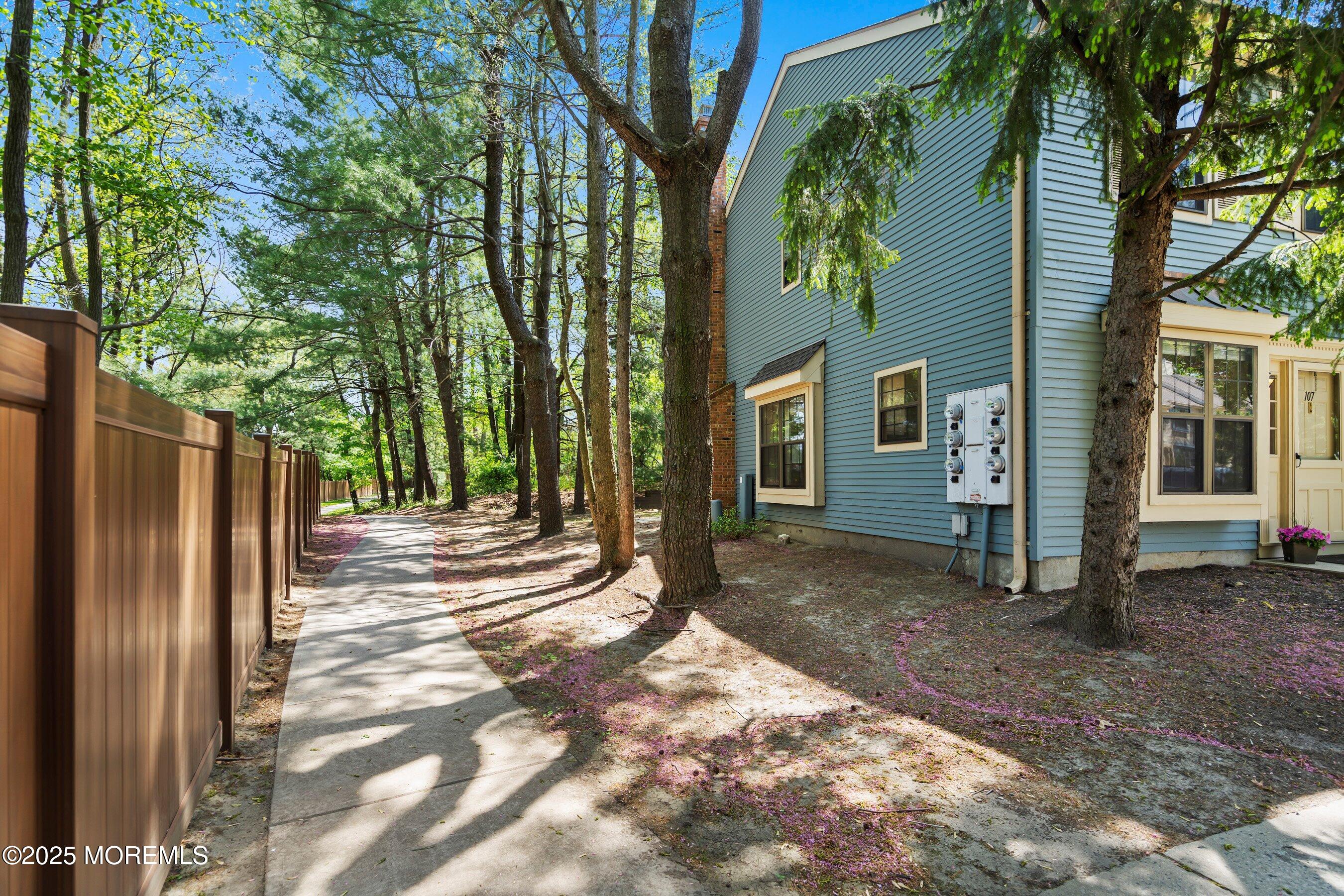 107 Dundee Court, Aberdeen, New Jersey image 3