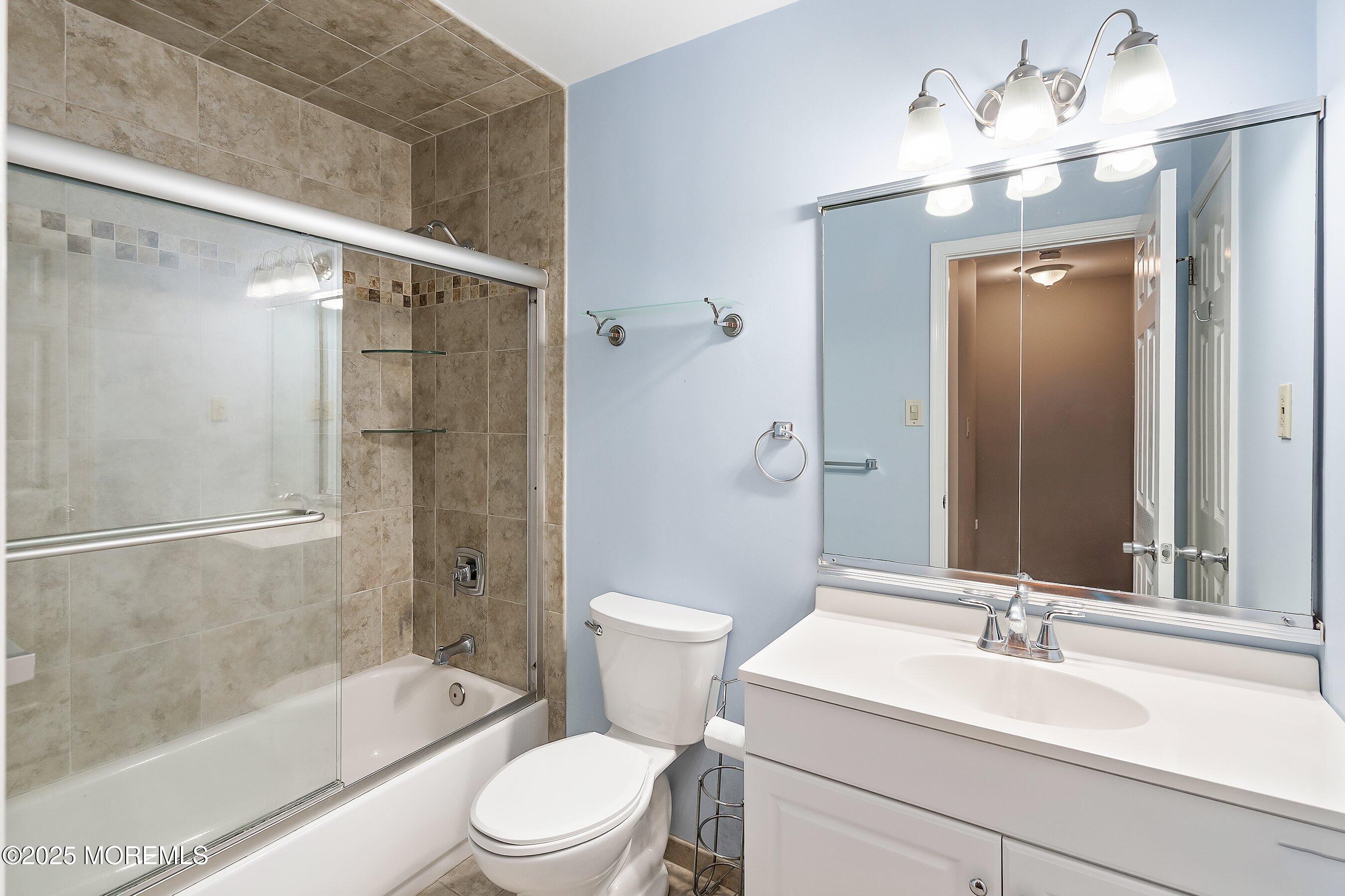 107 Dundee Court, Aberdeen, New Jersey image 26
