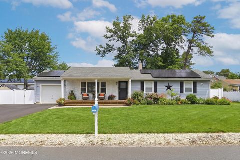 Homes For Sale - 1409 Broadway Boulevard<br/> Toms River, NJ 08757