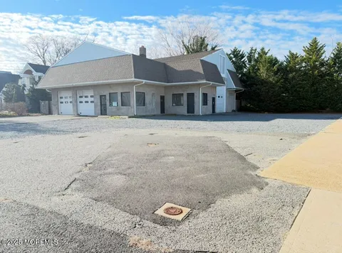 MLS: 22500046