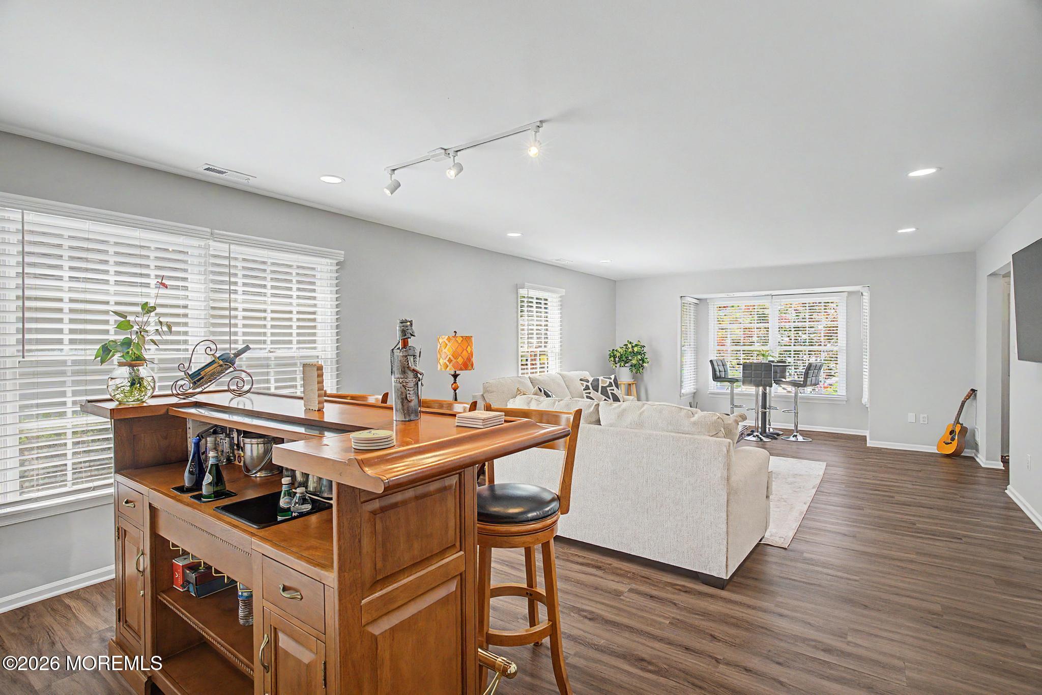 1933 Quimby Court