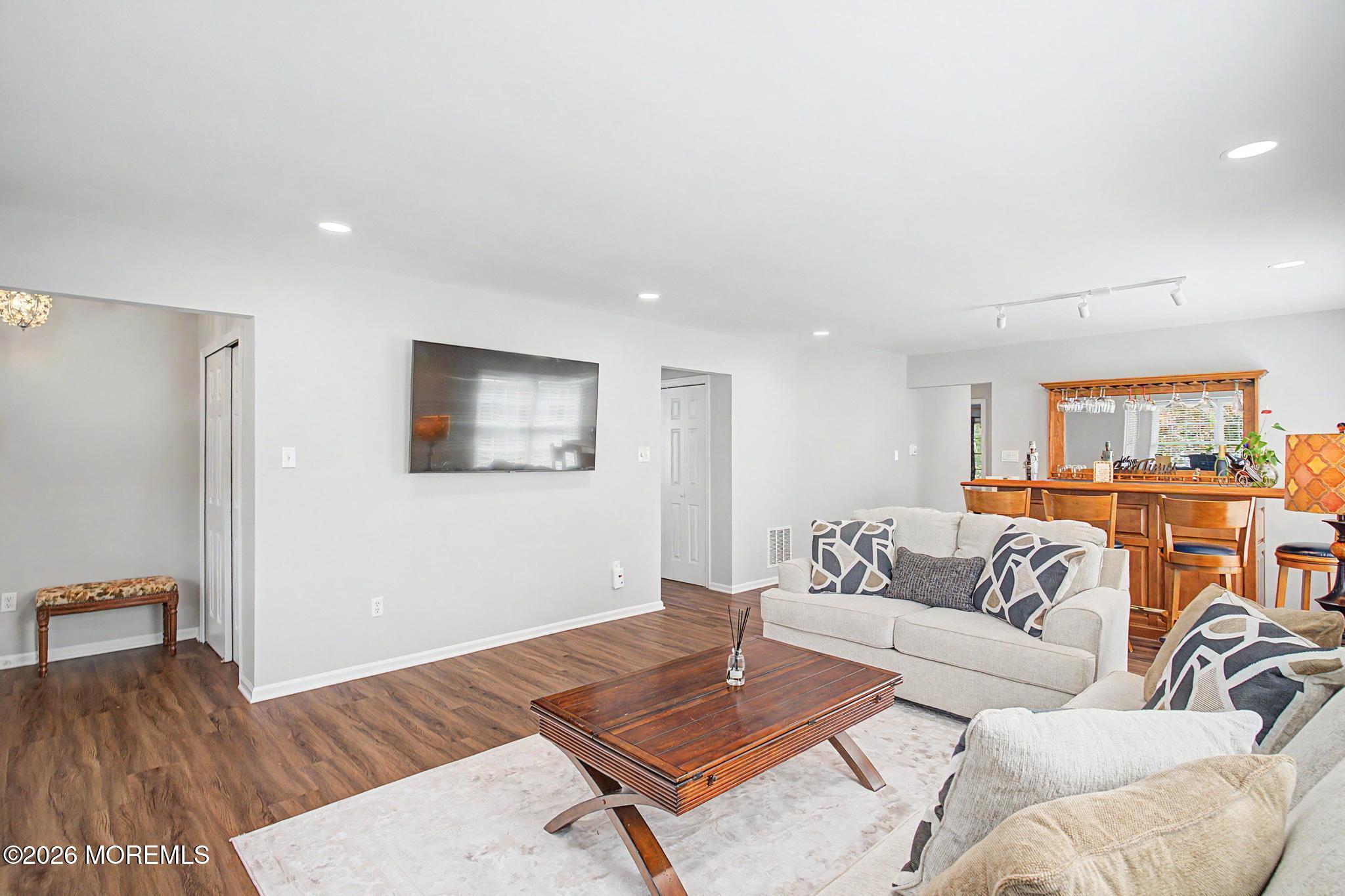 1933 Quimby Court