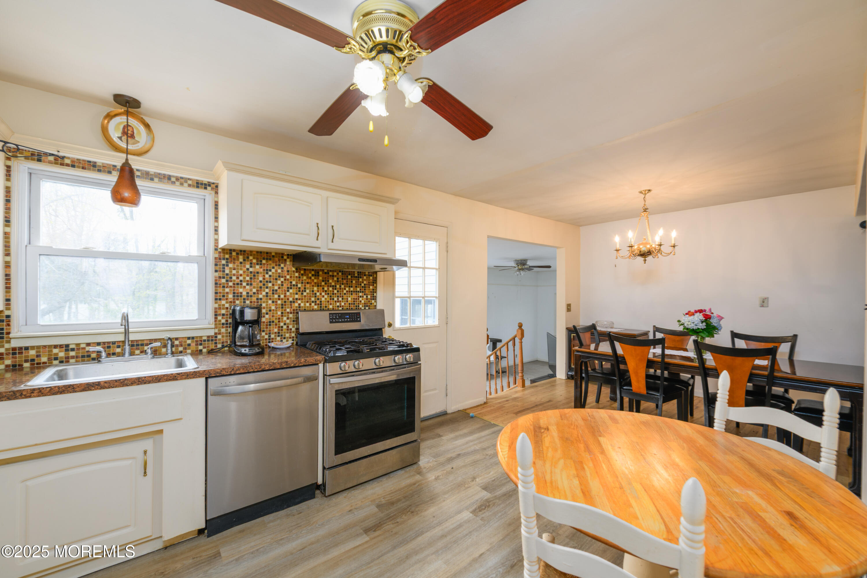 74 Henry Drive, New Monmouth, New Jersey image 9