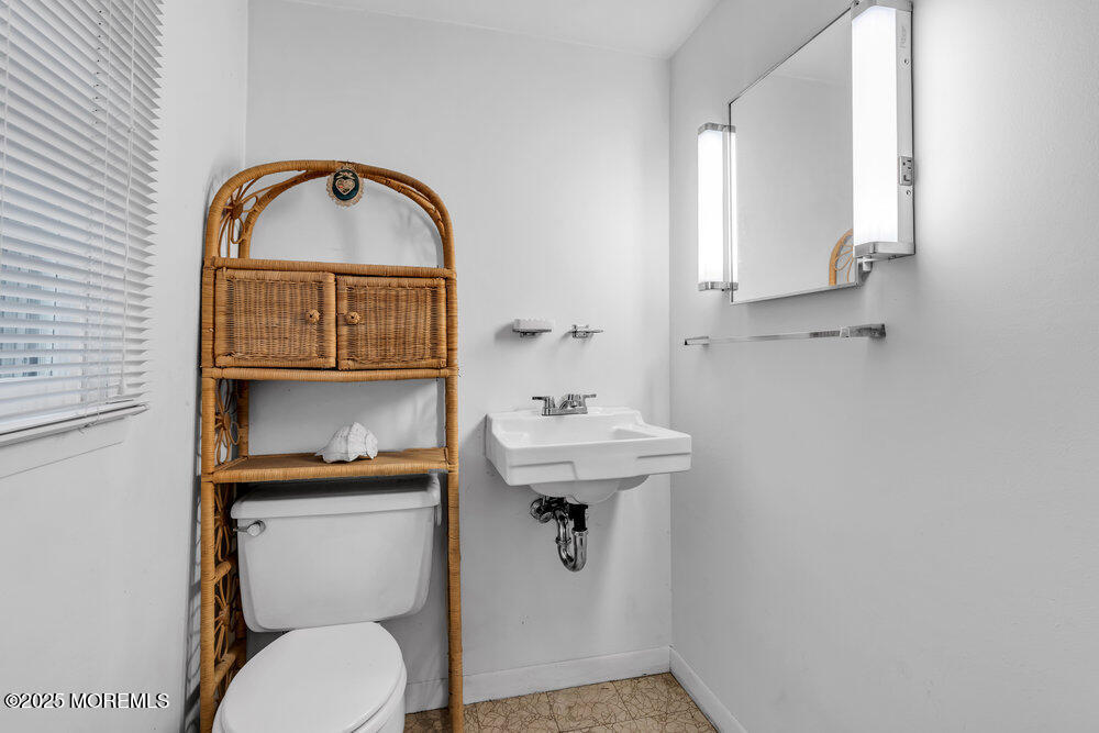 270 Grant Avenue, Eatontown, New Jersey image 27