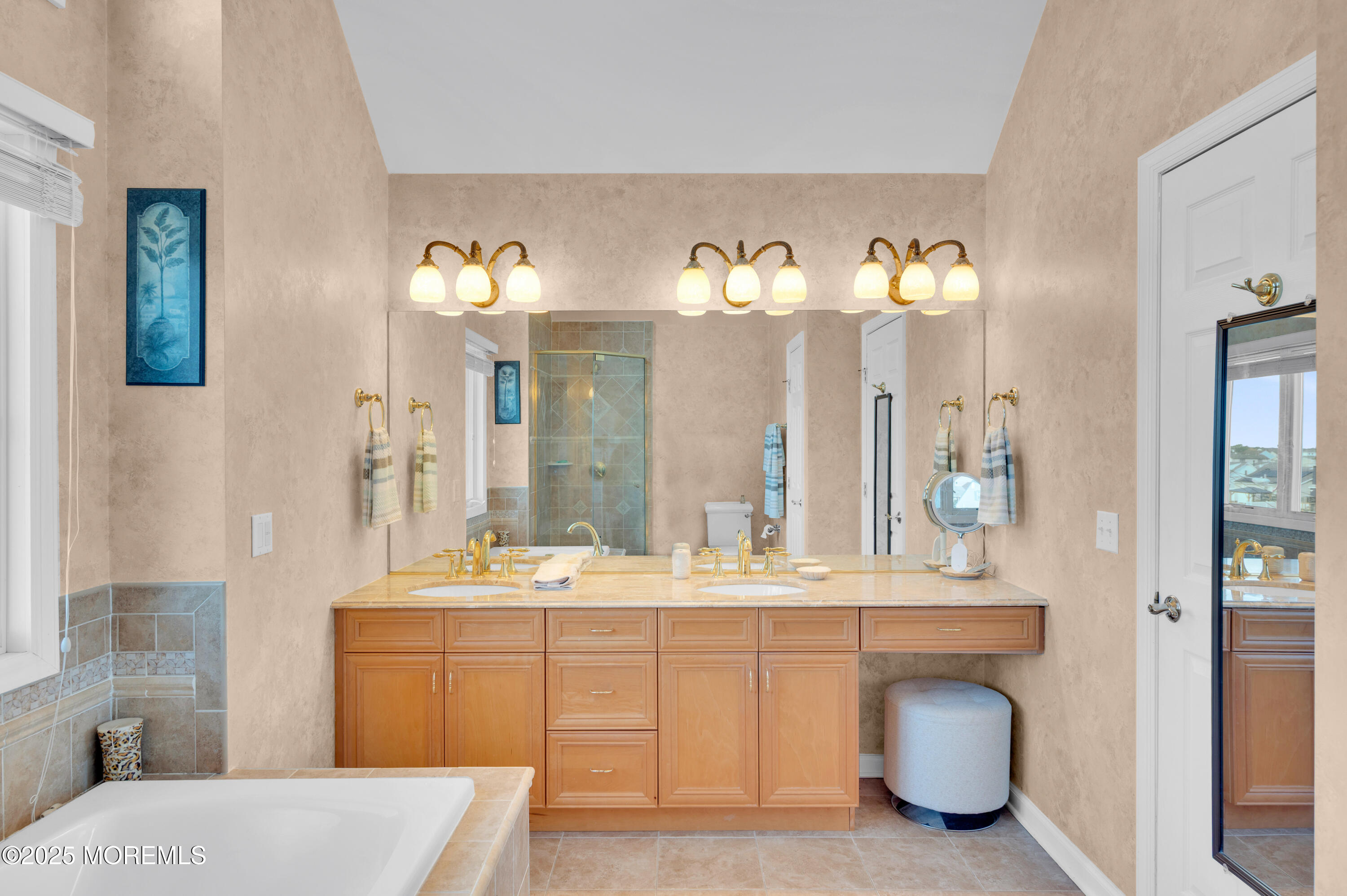 Toms River, New Jersey, 08753, United States, 5 Bedrooms Bedrooms, ,3 BathroomsBathrooms,Residential,Active,2037586