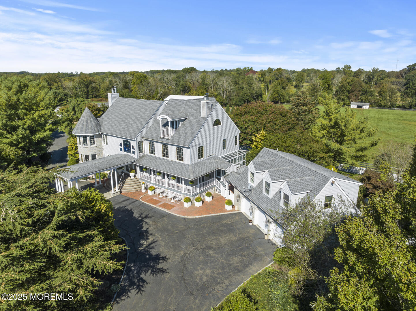 18 Schoolhouse Road, Cream Ridge, New Jersey image 1