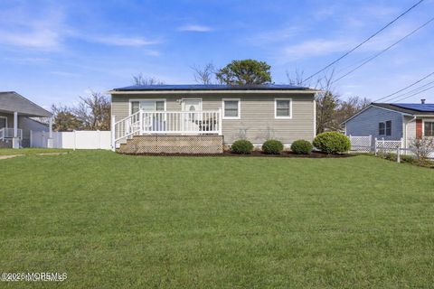 28 Bucknell Drive Toms River NJ 08757