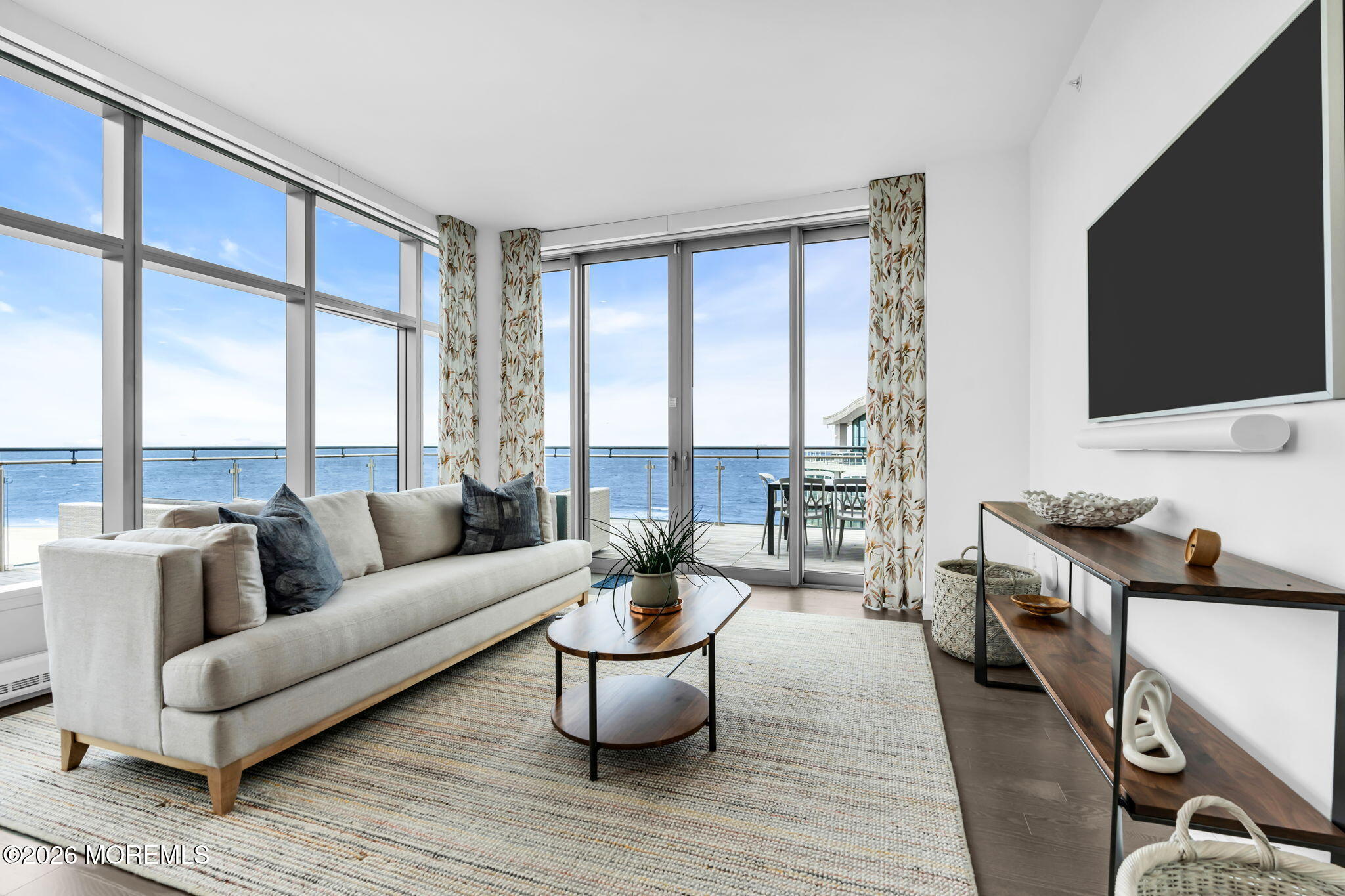 15 Morris Avenue PENTHOUSE 609