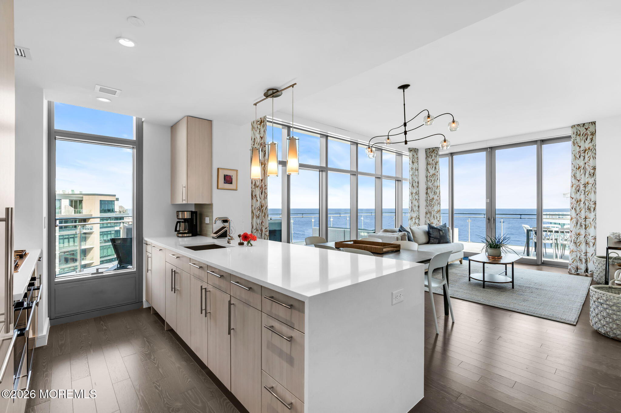 15 Morris Avenue PENTHOUSE 609
