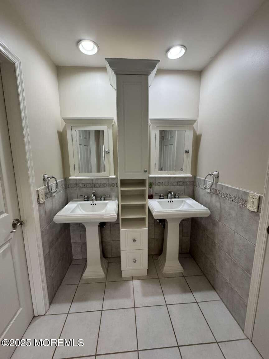 709 Montana Drive, Morganville, New Jersey image 21