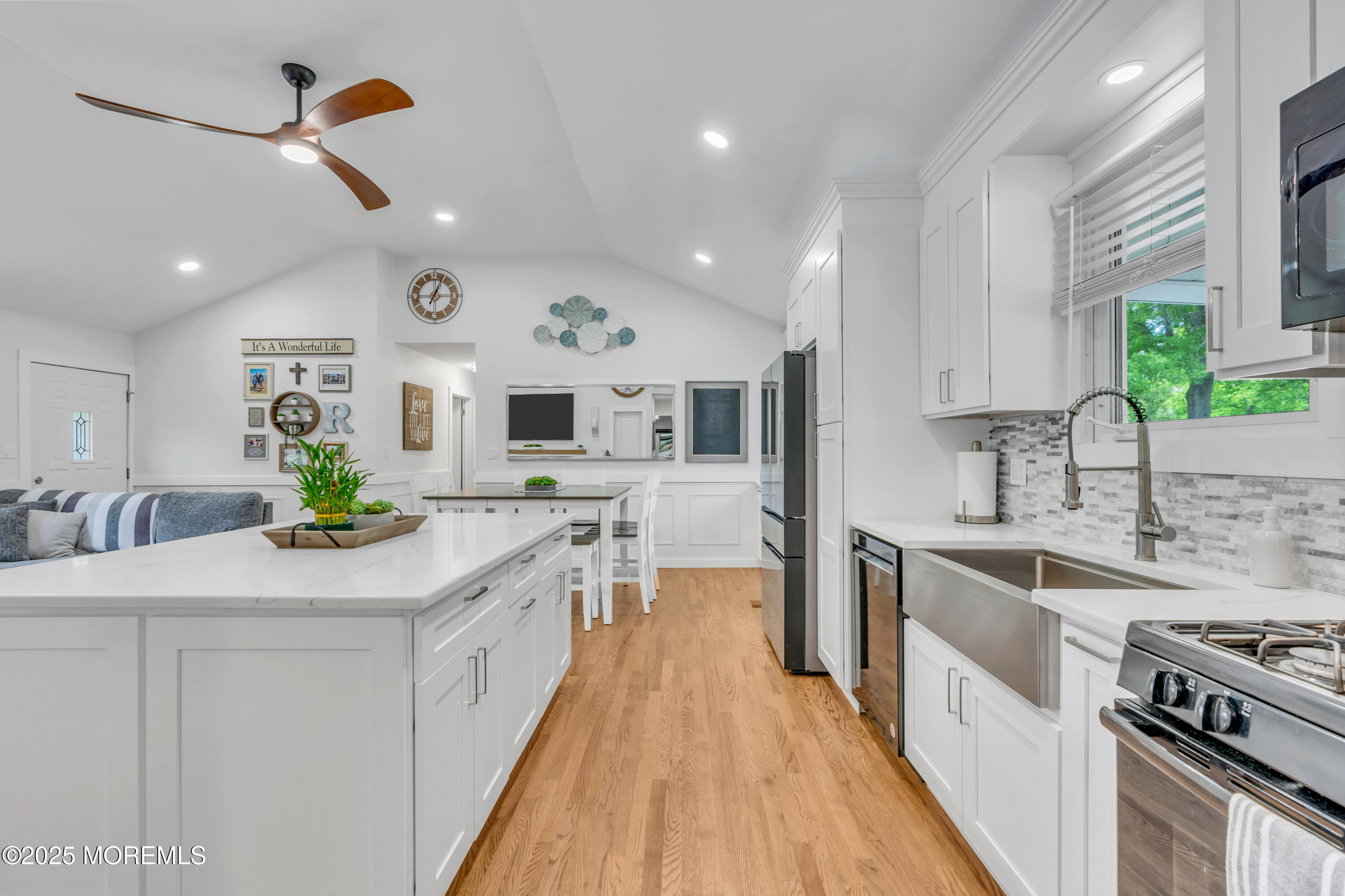 5 Westbrook Circle, Howell, New Jersey image 9