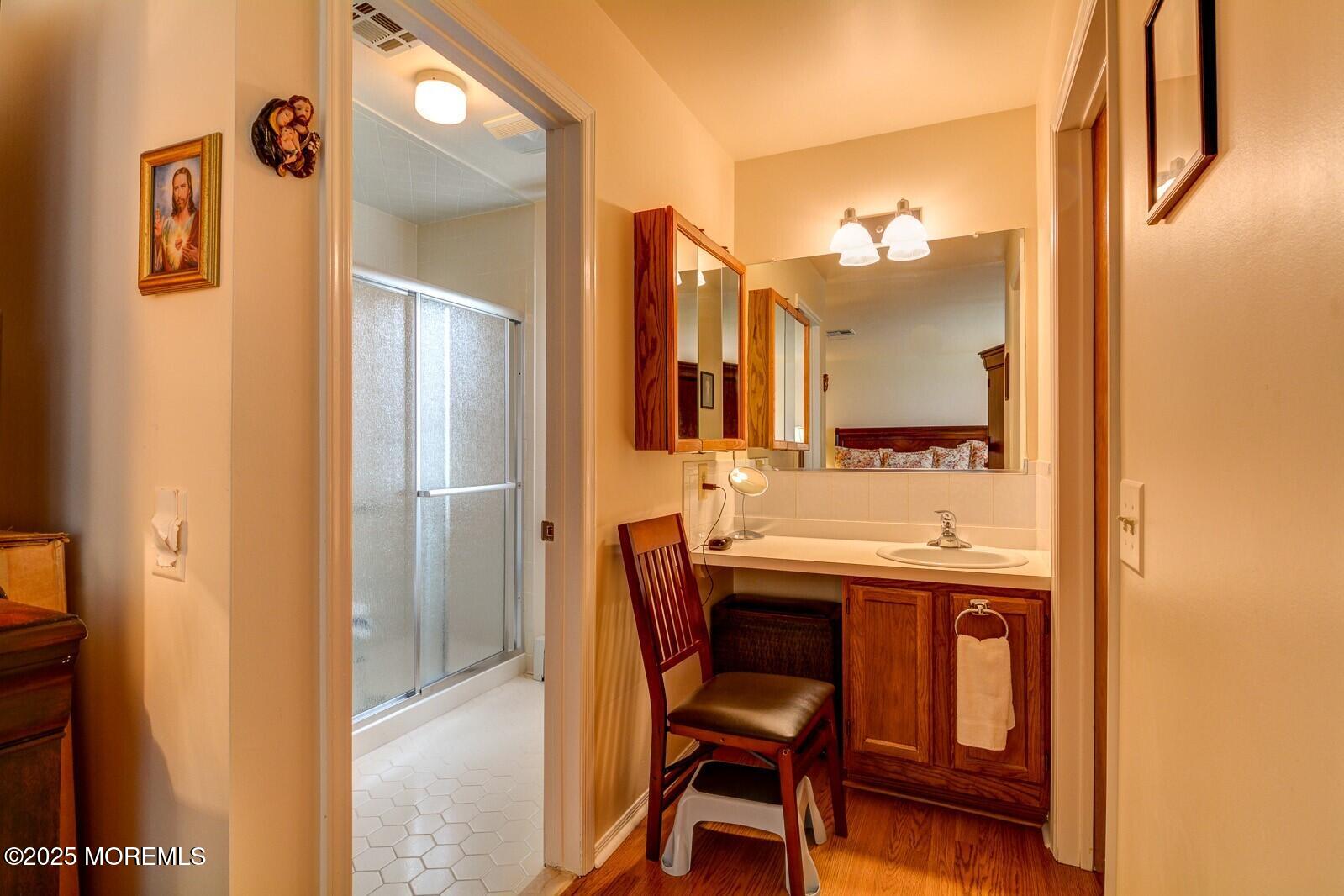 8 Stockport Drive, Toms River, New Jersey image 15