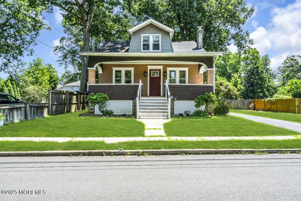 77 Woodland Avenue