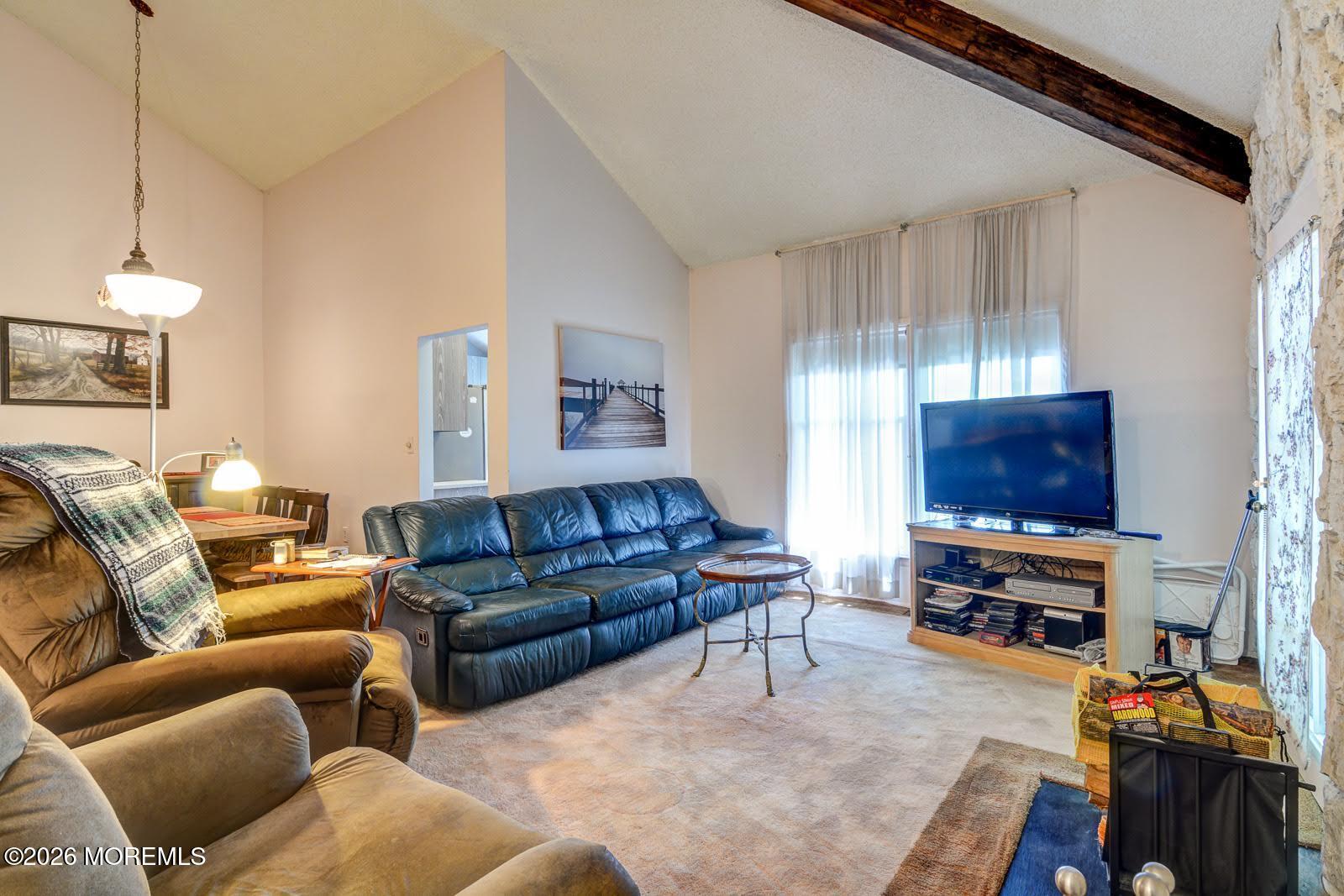 33 Maple Lane B