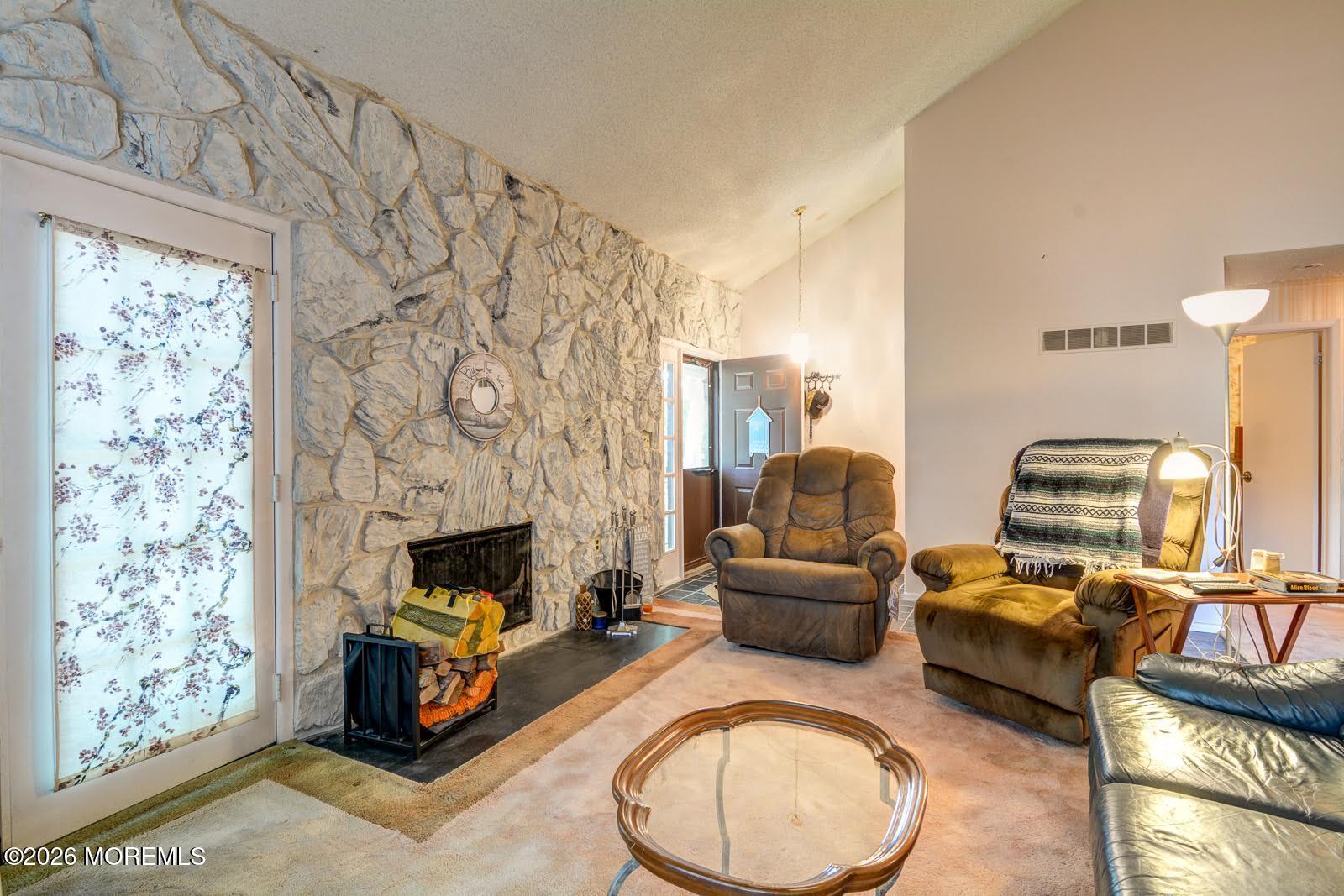 33 Maple Lane B