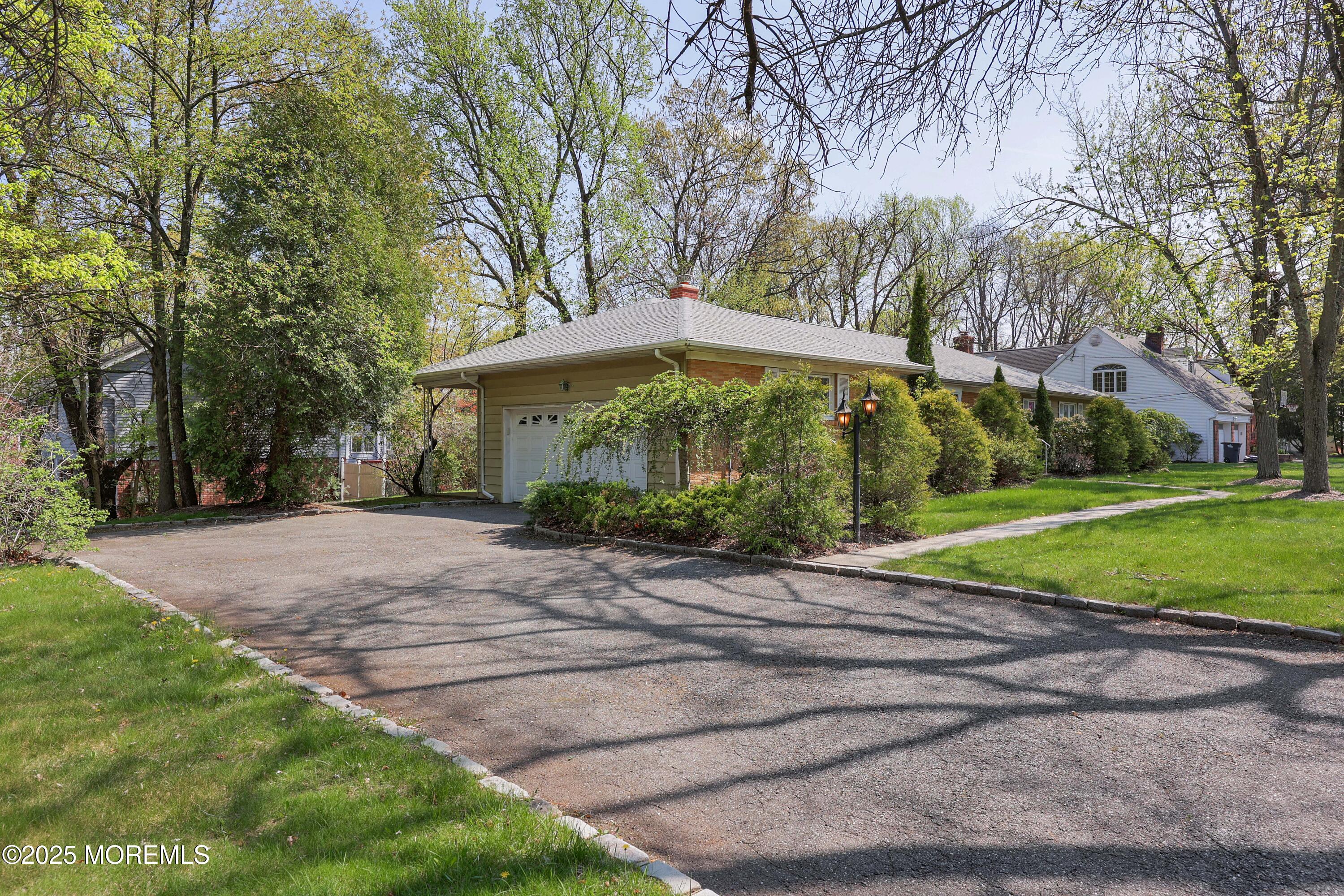 70 High Point Drive, Springfield, New Jersey image 4
