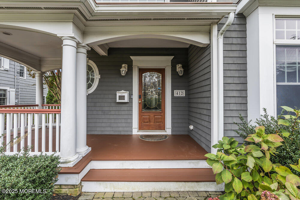 412 Chicago Boulevard