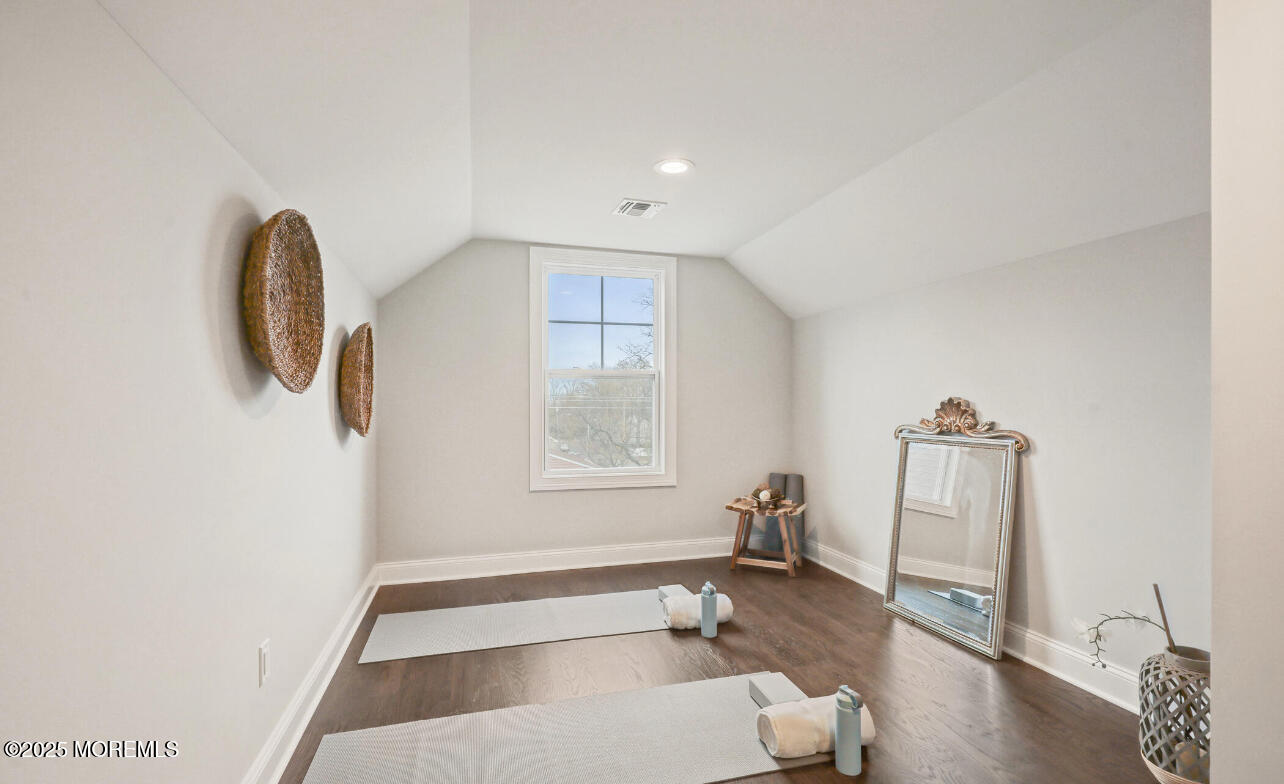 229 Bray Avenue, Middletown, New Jersey image 35