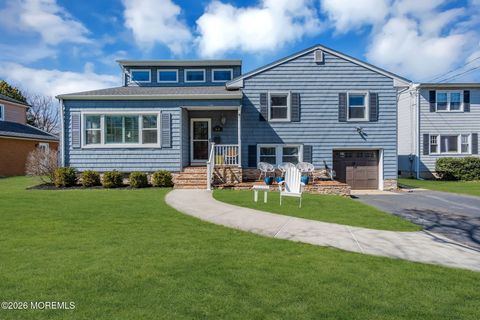 Homes For Sale - 40 Mccarter Avenue<br/> Fair Haven, NJ 07704