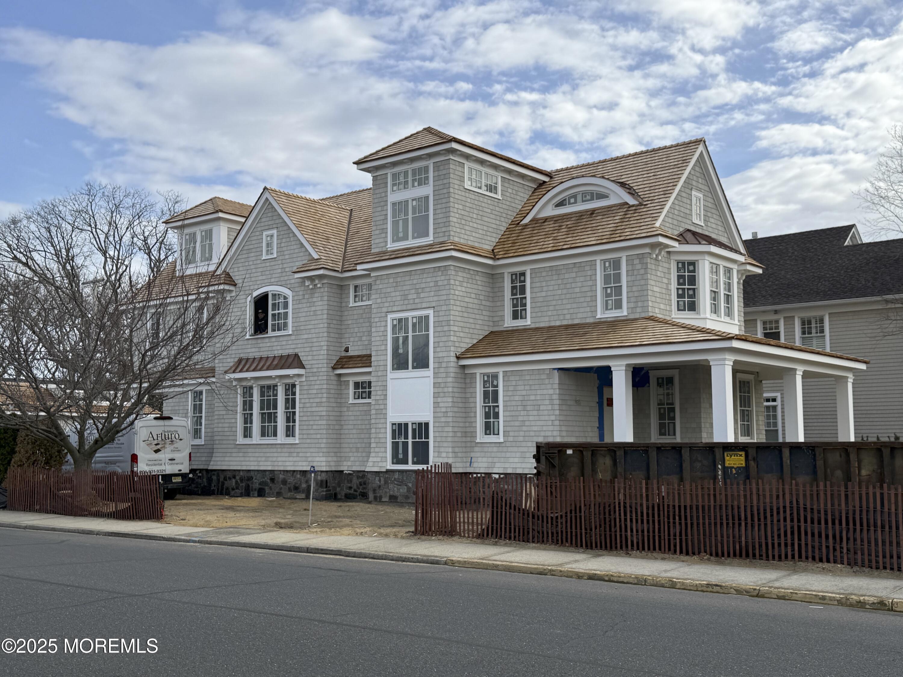 220 Ludlow Avenue